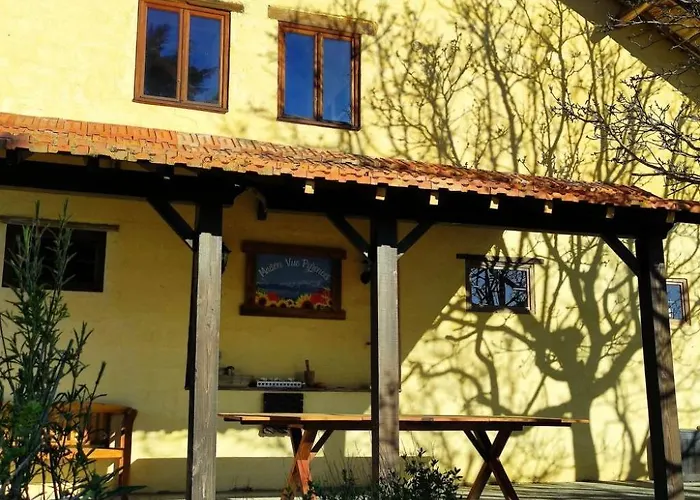 In Mit Privatem Pool By Interhome * Sarraguzan