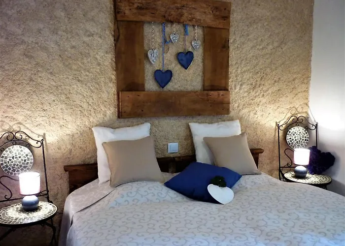 Vakantiehuis In Mit Privatem Pool By Interhome